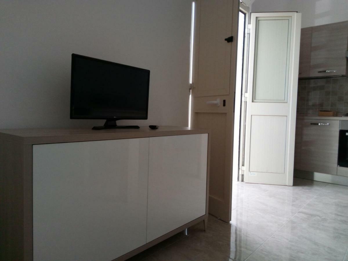 Lucy Apartment Torre Lapillo Bagian luar foto